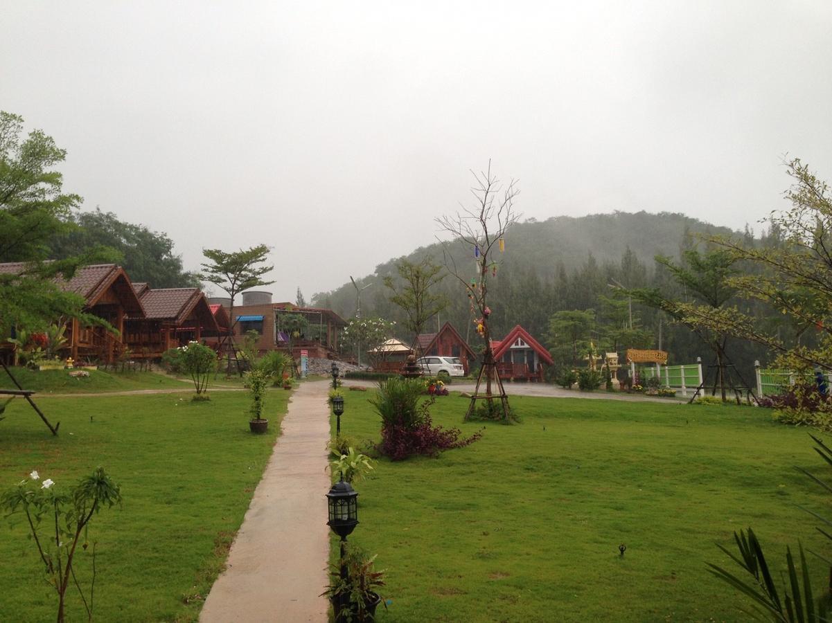 บ้านเรือนไท มวกเหล็ก Ban Ruenthai Muaklek Muak Lek Exterior foto