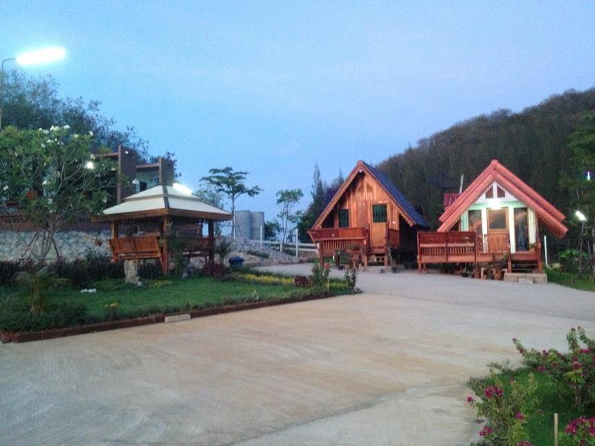 บ้านเรือนไท มวกเหล็ก Ban Ruenthai Muaklek Muak Lek Exterior foto